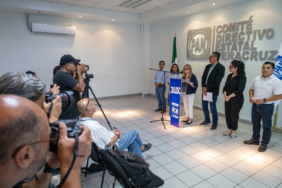 VeracruzPAN's tweet photo. La crisis de desapariciones no debe ser pretexto para imponer violaciones  a la privacidad. https://t.co/UFYjHYghU9