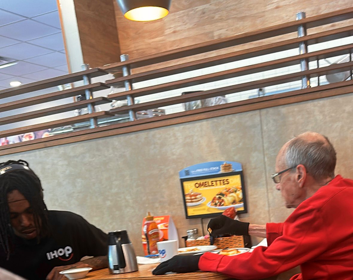 He comes and sits to talk to him any chance he gets when he’s working &amp; it warms my heart 🥹🩷