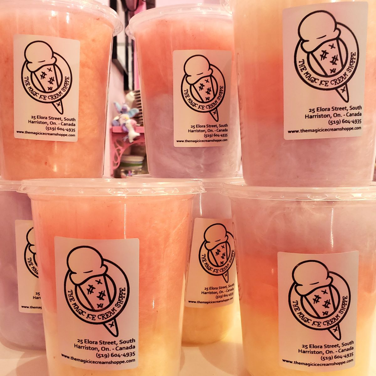 MagicIceCream25's tweet photo. 🍭 Fresh, fluffy cotton candy spun to perfection — now served in our magical to-go containers! ✨ Take the sweetness anywhere you go. Stop by the shop and treat yourself today 🦄❤️
#CandyCrush #SugarRush #FoodieHeaven https://t.co/8IjDeIWUFj