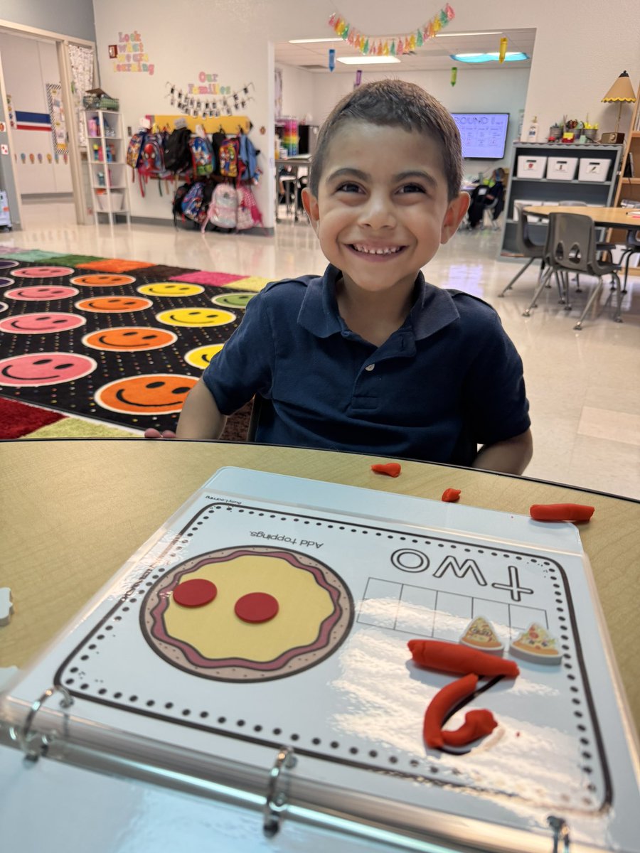 SAlvidrez_DHE's tweet photo. Building number sense, one topping at a time! 🍕We are working hard in small groups to recognize numbers and show them in different ways. #KinderMath #NumberSense #BringTheJoy @DHE_Bobcats @ClintISD https://t.co/t84mqnAYR5
