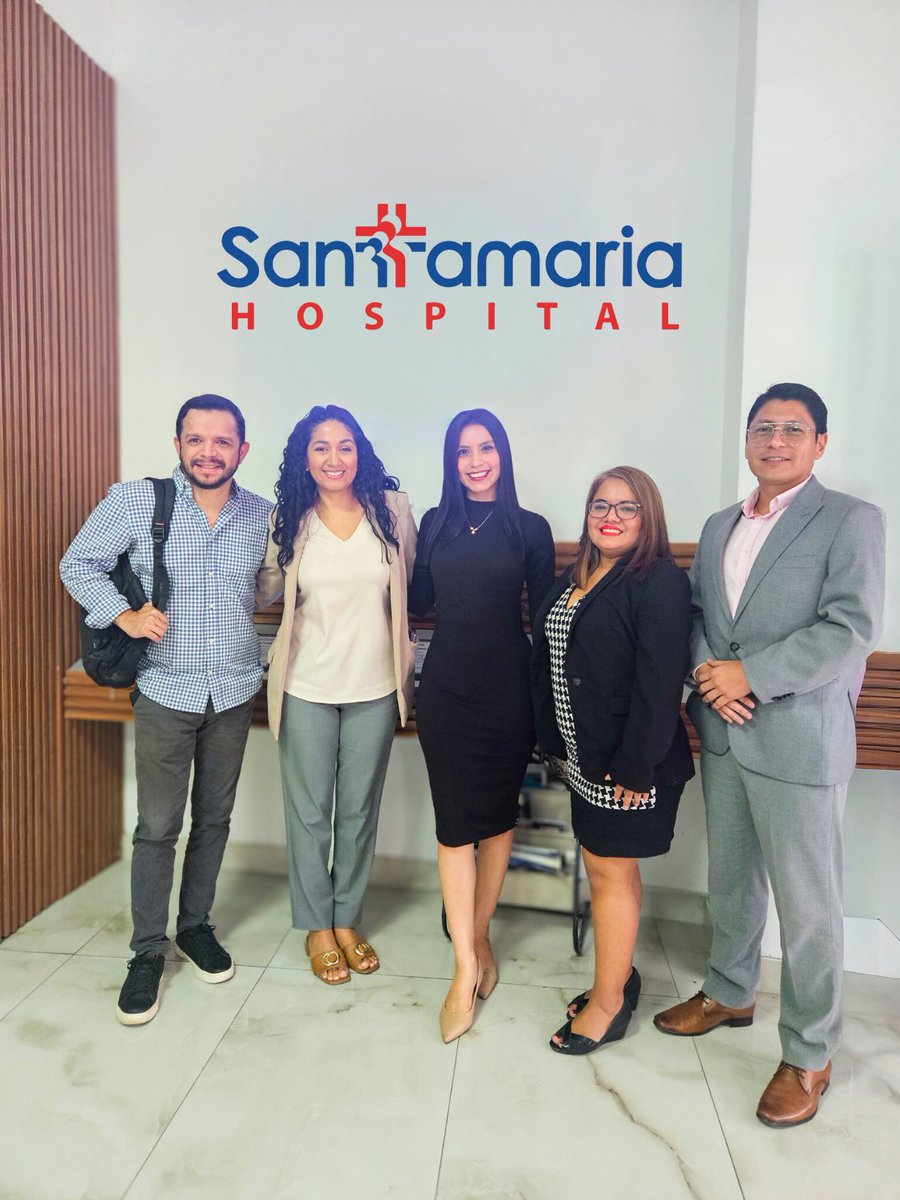HSantamariaEC's tweet photo. 🤝 En Hospital Santamaría recibimos la visita de @Esaludsa , fortaleciendo lazos para seguir ofreciendo atención médica de excelencia a sus afiliados. 💙🏥

#Guayaquil #saludsa #hospitalsantamaria #salud #seguroprivado https://t.co/qkhUIxFtwK