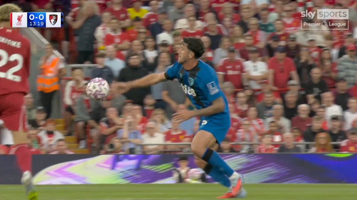 thatguysjokes's tweet photo. Tarkowski should’ve just done this and it wouldn’t have been given https://t.co/bsQdAoAZho
