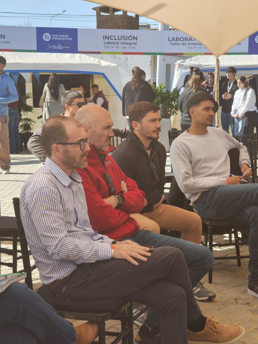 CienciaSantaFe's tweet photo. 🚜🌾 PRESENTES EN LA EXPO RURAL DE SAN JUSTO
🏭 En #SanJusto, presentamos TECPRO 2025, convocatoria de la #Asactei para financiar proyectos de innovación en PyMEs, y las herramientas de #CienciaSantaFe. https://t.co/M9znpitd3m