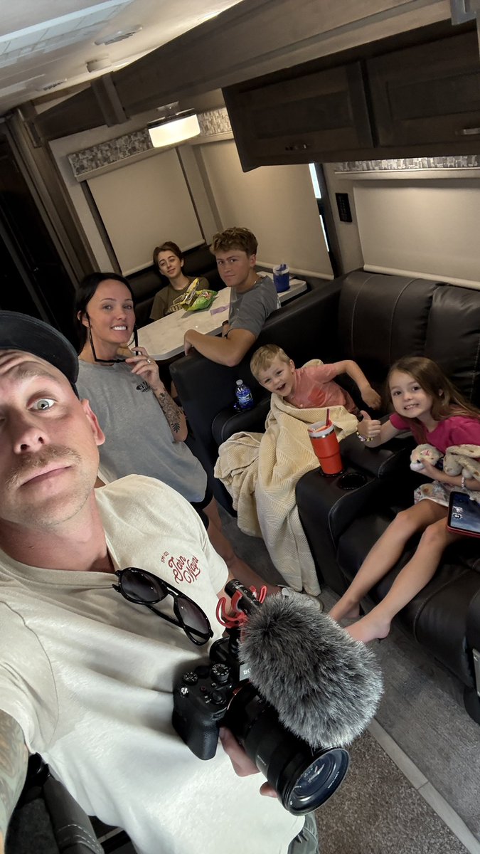 Back tomorrow fam 😍🙏🏼