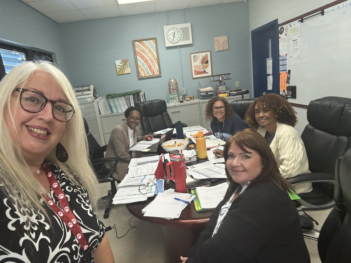 IBPeskoeK8's tweet photo. First “official” Leadership Team Meeting of the 2025-2026 school year! Game on! #peskoek8 #bearnation🐻 #peskoepride❤️ #YourBestChoiceMDCPS
#wherethemagichappens✨
#togetherweareafamily
#itstimetolevelup🎮 @MDCPSSouth @MDCPS @SupDotres https://t.co/SMFquA5jE3