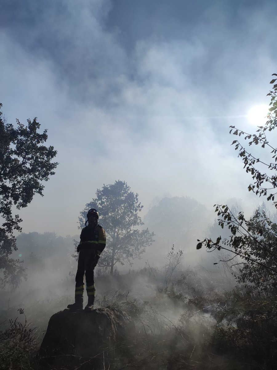 La <a href="/briflubia/">BRIF-A LUBIA</a> en turnoRD se retira del #IFRiós, han estado defendiendo el pueblo de #Osouto #Ourense con una autobomba ,cuadrilla de <a href="/Xunta/">Xunta de Galicia</a>  y voluntarios del pueblo.
Buen descanso!!