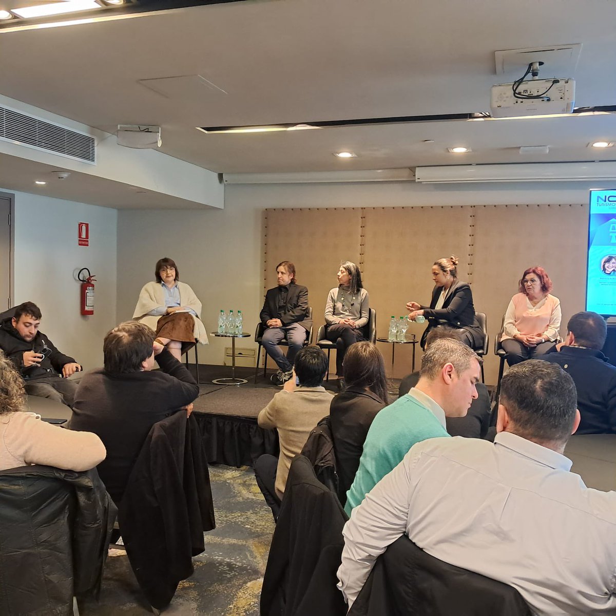 #TurismoAccesible 

📌 Desayuno de Trabajo del Nodo de Turismo Accesible

El Nodo es un espacio de encuentro orientado a compartir buenas prácticas y generar sinergias para impulsar un turismo verdaderamente inclusivo, abierto a todas las personas. 

Este evento se enmarca en el