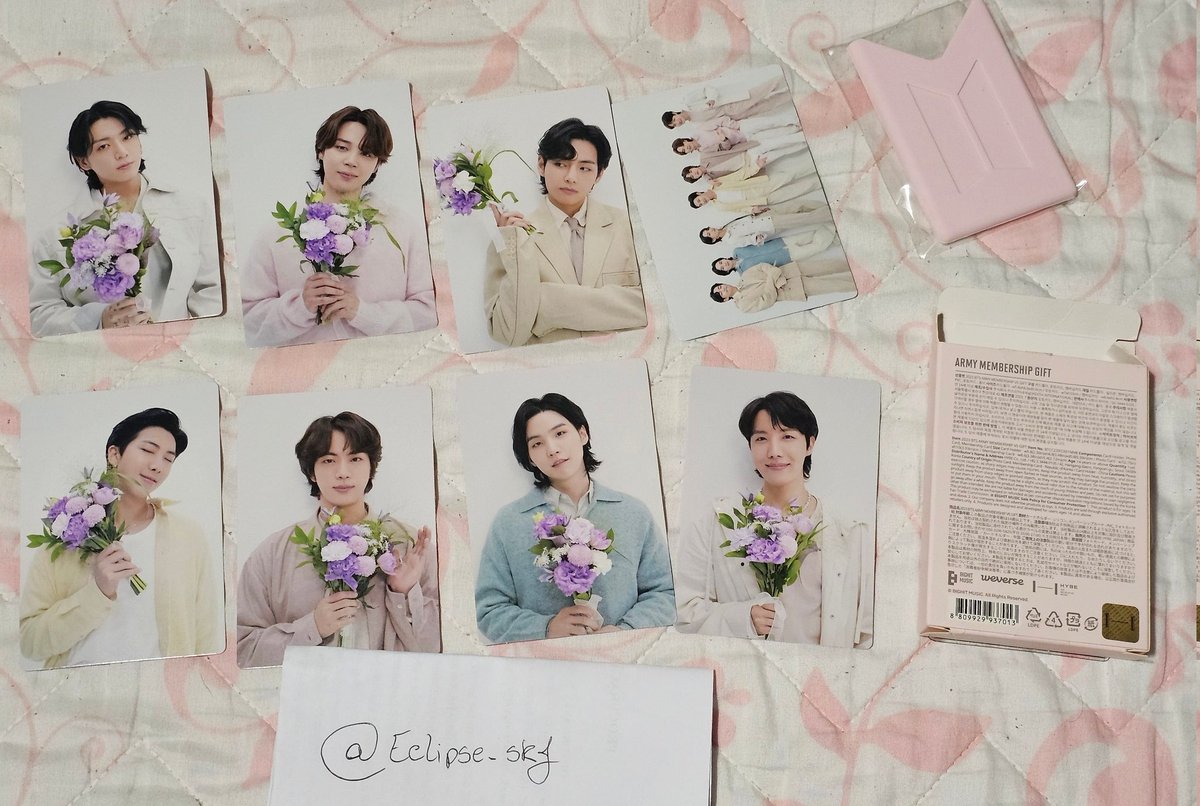 eclipse_skj's tweet photo. Vendo 10th membership completo
250,00+ frete 
tenho feedbacks. 

@BtstradeBR @tradingcardkpop @vendaetrocakpop @vendas_kpop https://t.co/FAYgrvAv0m