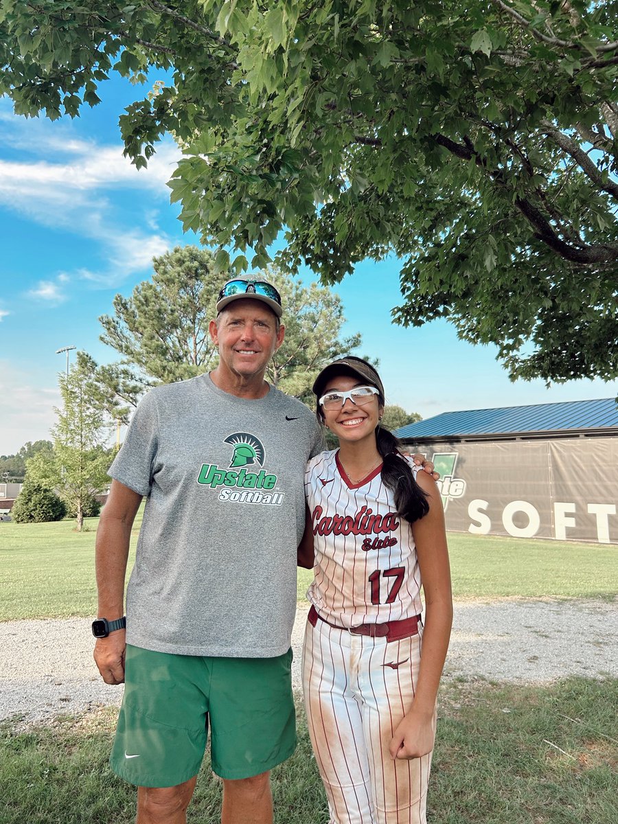 claireeowens17's tweet image. Had a great time at Upstate yesterday! Thank you coaches for sitting through this heat with us and teaching me such valuable information! Thank you also to my dad for taking me to all of these events! 

Go spartans!!! 💚💚

@PACKUPSTATE @HawkinsChawkins @Coach_TMeds @jwint11