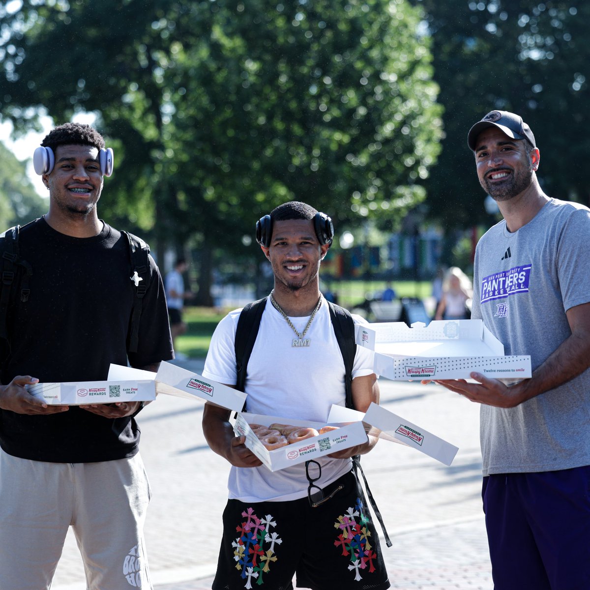HPUMBB's tweet photo. Who doesn’t love a donut on the FDOC? 🍩

#GoHPU x #OnTheProwl https://t.co/3V83QpcCZp