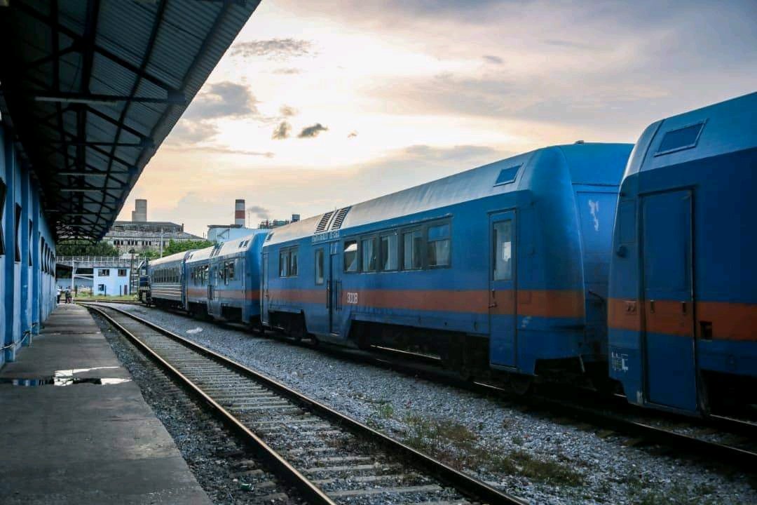 La historia de Silvio Dones Alarcón, un ferroviario de #SanctiSpíritusEnMarcha, llega a #TransportEspirituano a través de la sección Rostros del Transporte, publicado en el perfil del ministro del ramo, <a href="/E_RdgzDavila/">Eduardo Rodríguez Dávila</a>. 
Ver👇🏼 
transportespirituano.cu/maquinista-peg…