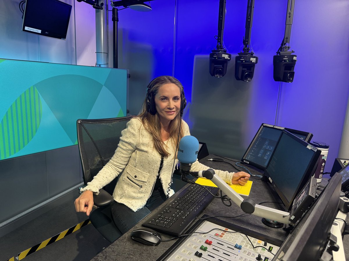 Nina (de Roy) dos Santos (@ninadrds) on Twitter photo About to go live on <a href="/bbc5live/">BBC Radio 5 Live</a> 📻 to talk about today’s Ukraine talks in Washington after two hours on the Context on <a href="/BBCWorld/">BBC News (World)</a> 📺 About to go live on <a href="/bbc5live/">BBC Radio 5 Live</a> 📻 to talk about today’s Ukraine talks in Washington after two hours on the Context on <a href="/BBCWorld/">BBC News (World)</a> 📺