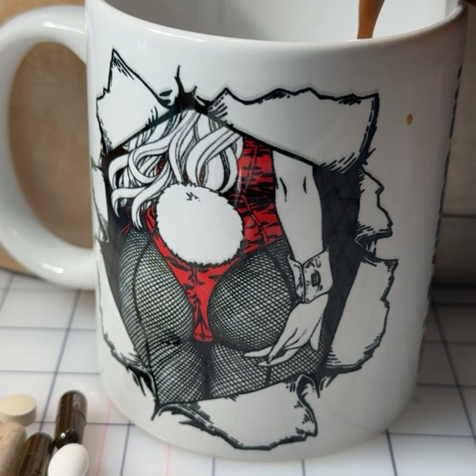 2025年8月19日(火)215@
■2025年8月19日(火)185
おはようございます。
新刊のアンケート回答ありがとうございます。
25回答を超えましたっ
いろんな意見が楽しい、嬉しいです。

■今日のバニーお絵描き…
個人依頼ずんだもんバニー

■昨日の嬉しい 