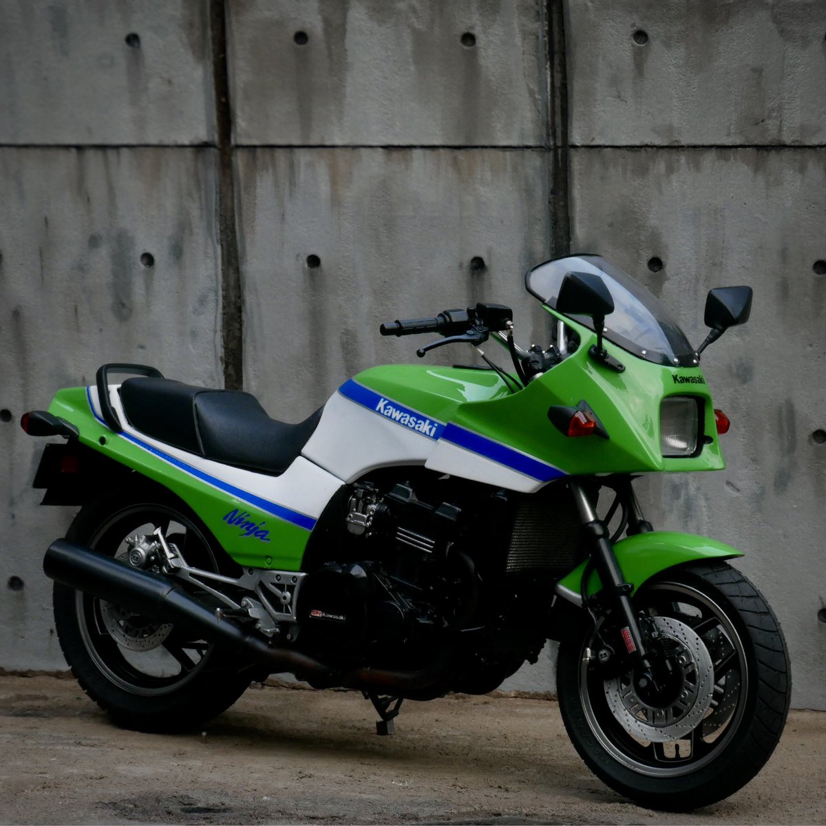 今日はバイクの日ですね！
というわけで、またひとつ歳をとってしまいました。
この一年で作ったバイクは4台でしたね。
引き続き健康で、模型作りが楽しめる一年になりますように！(o^^o)
#バイクの日