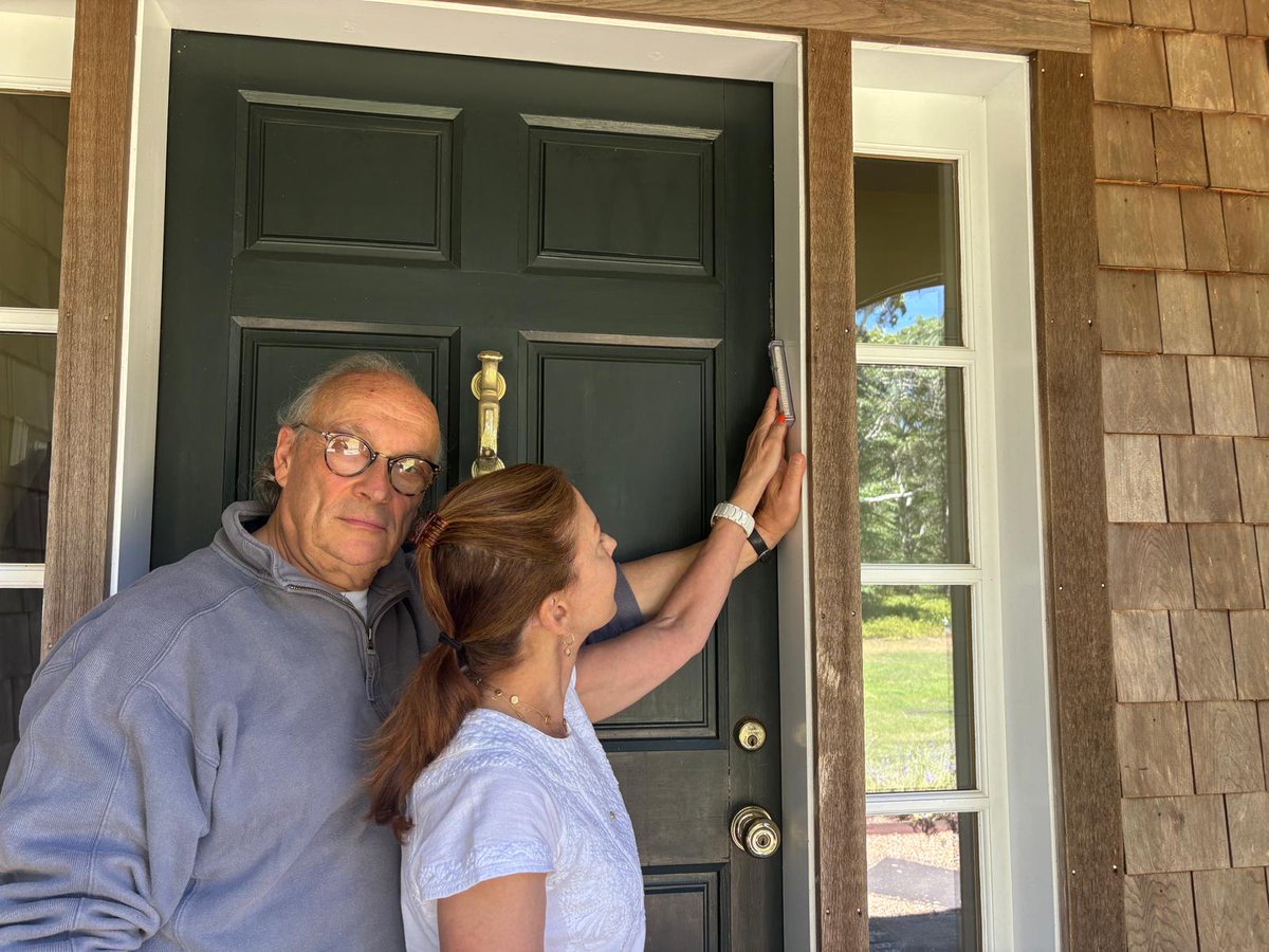 Busy day with our new MV Mezuzah Project as thirty Island homes that did not yet have a Mezuzah get one for their front door. We still have a few more openings available. If your house doesn't have one, please send us a DM and we'll schedule a time to help you put one up!
