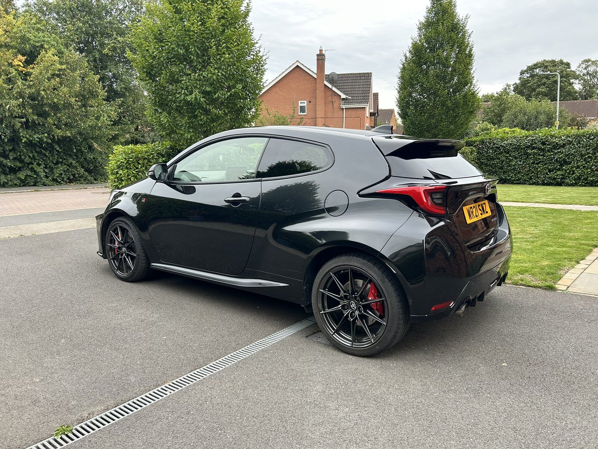 My little Yaris is for sale after four happy years: pistonheads.com/buy/listing/18…