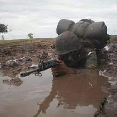 DanielS93481031's tweet image. El uniforme es sagrado y no un disfraz, para usarlo hay que ganarlo con esfuerzo y sacrificio.