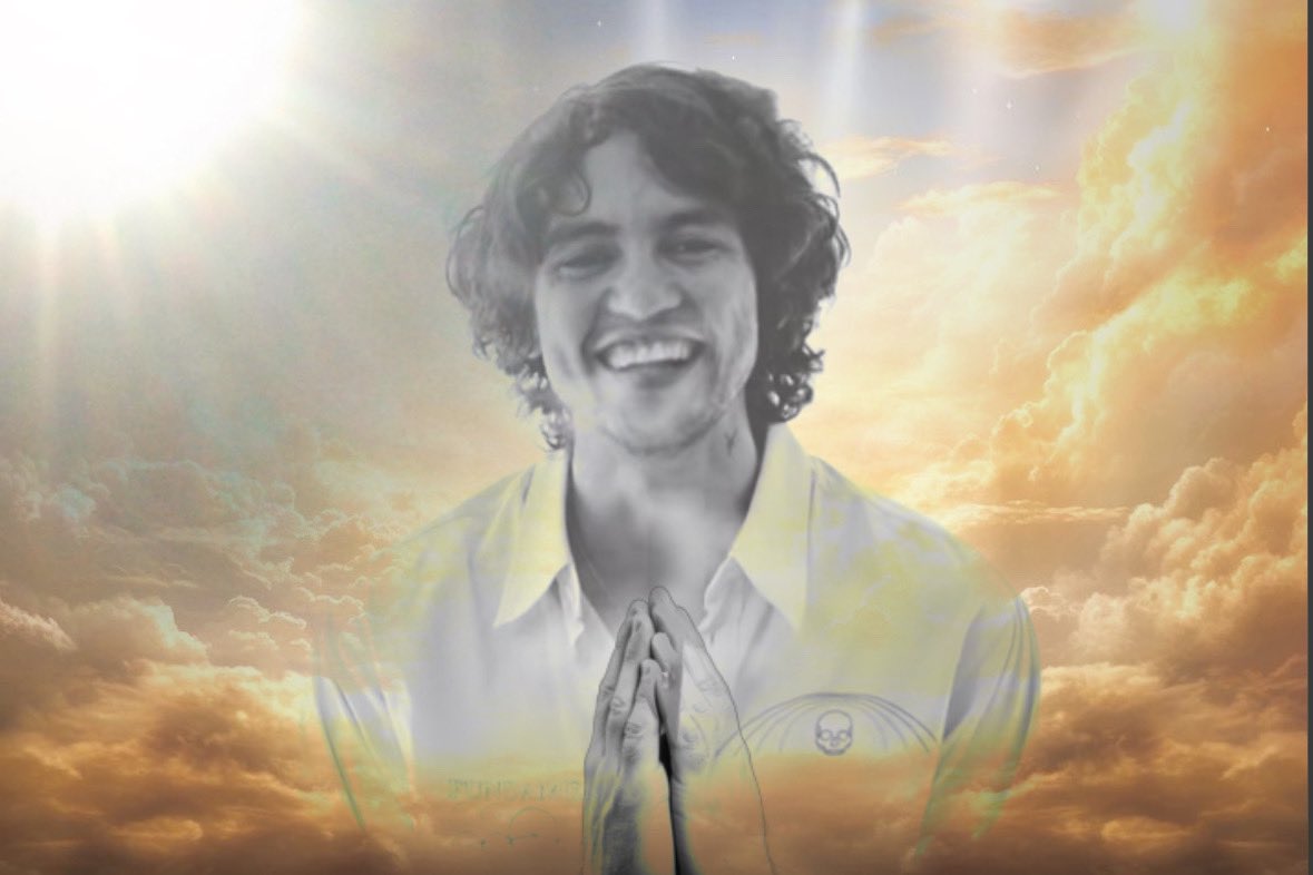 “welcome to heaven, i’m dominic fike. merch table is on the right, eternal bliss on the left.”