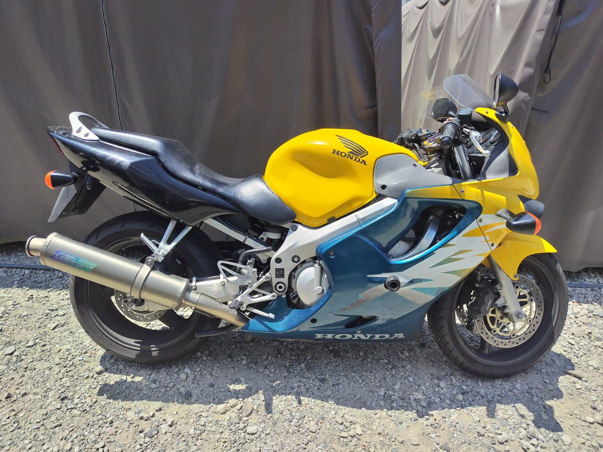 StepUp819's tweet photo. ホンダCBR600F(1999年モデル)買取依頼ありがとうございました。こちらの車両はエンジン始動、外装傷多数。￥250,000でお取引させて頂きました。
#stepup
#バイク買取
#バイク販売
#honda
#cbr600f https://t.co/grDYGYMt4N