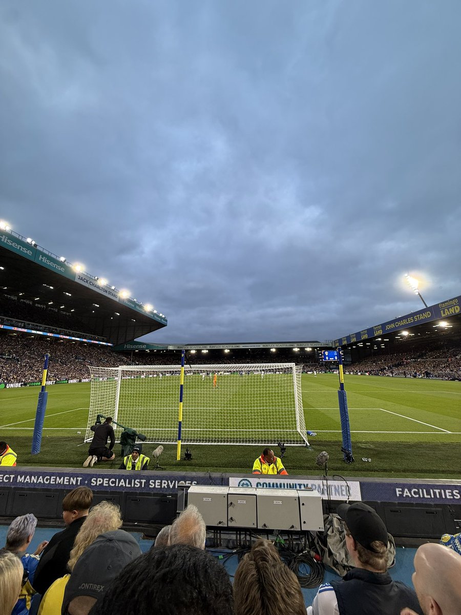 Leeds scum are back