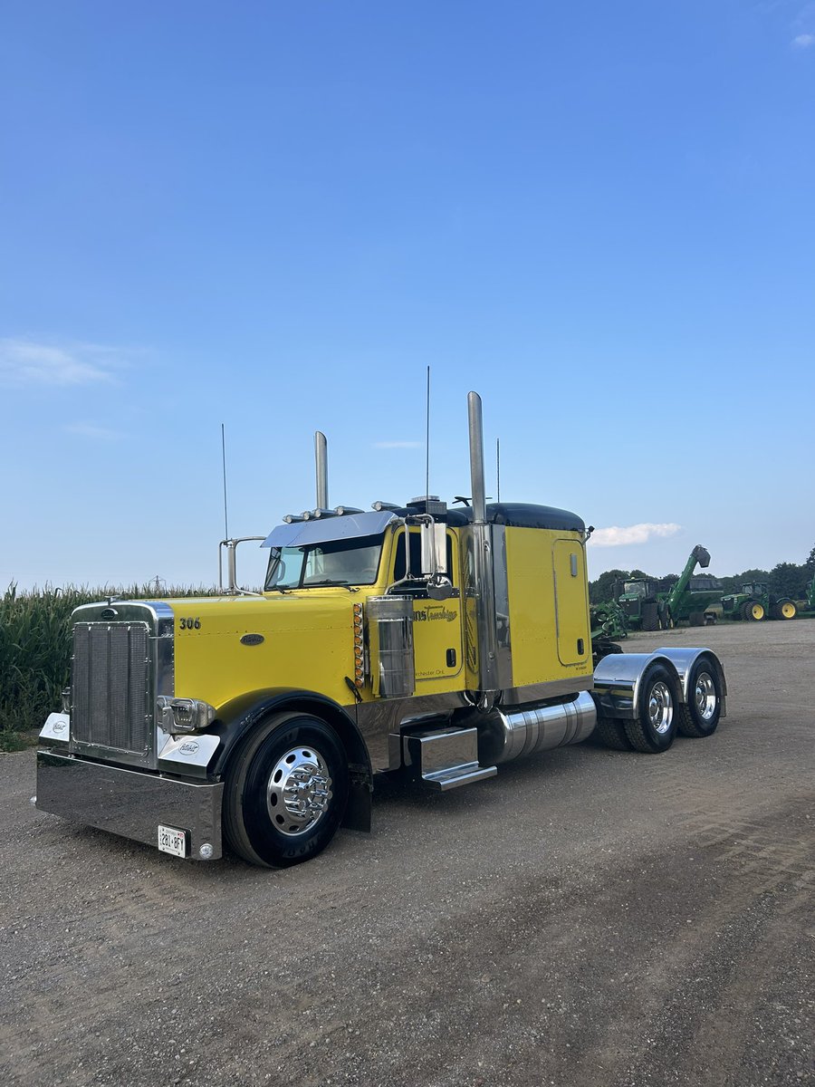 Not very often does it happen but we cleaned up a couple trucks for the Sparta show. They turned out great