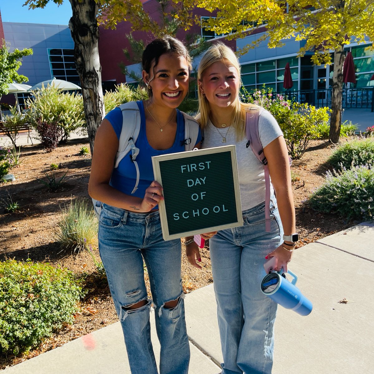 ColoradoMesaU's tweet photo. First Day Vibes π€π₯³π
#CMesaU #MAVily #BacktoSchool https://t.co/wu2XqY22Ps