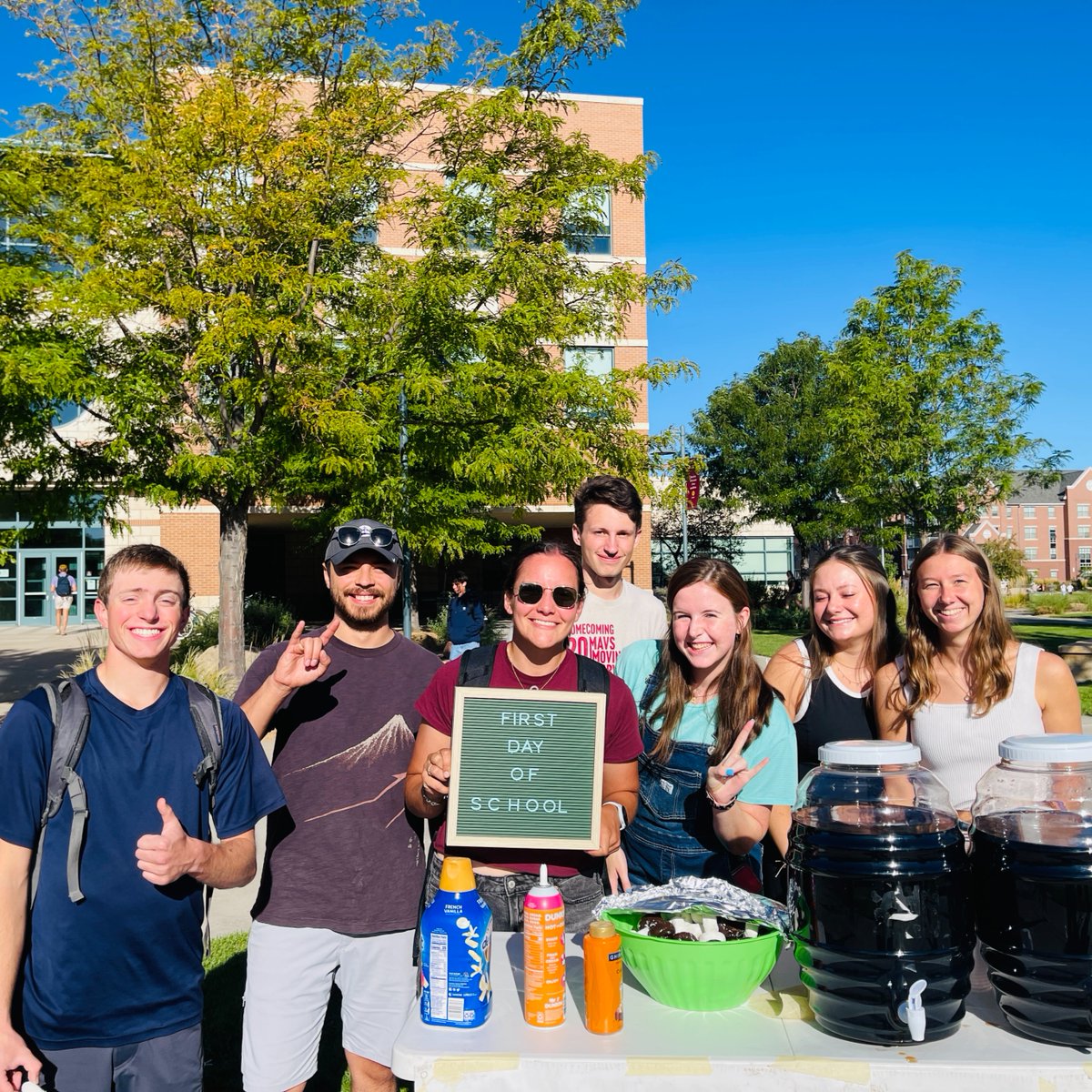 ColoradoMesaU's tweet photo. First Day Vibes π€π₯³π
#CMesaU #MAVily #BacktoSchool https://t.co/wu2XqY22Ps