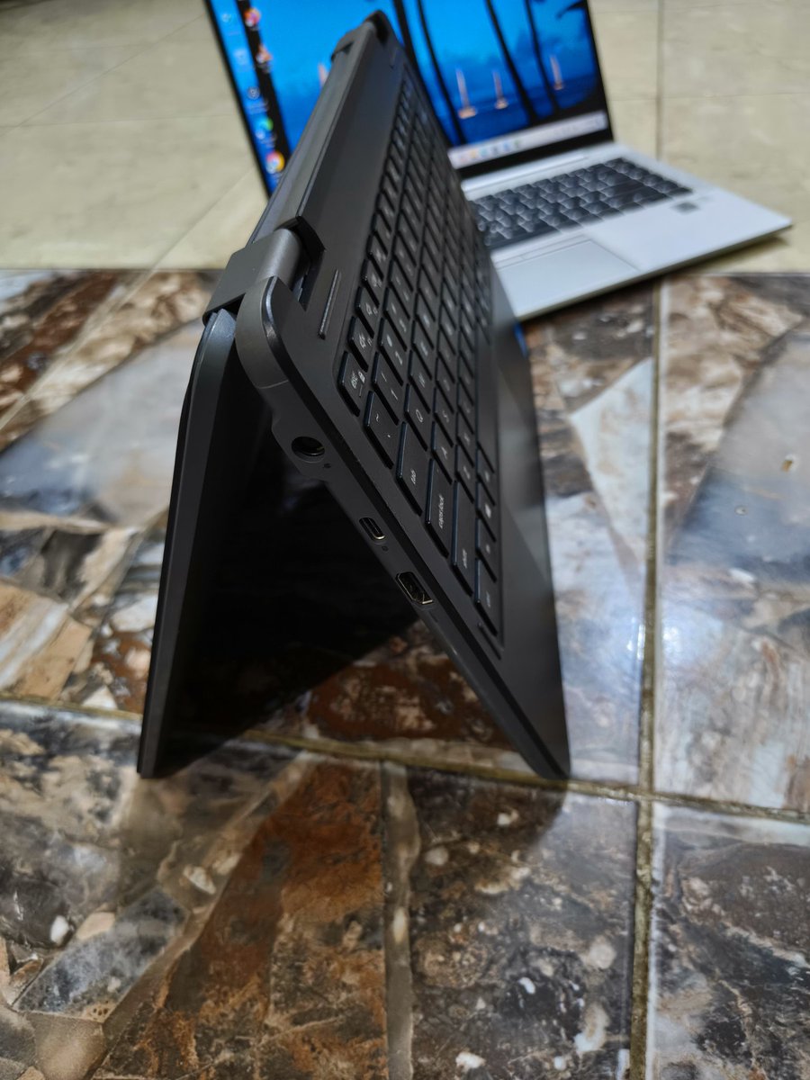 AbidPlug's tweet photo. Dell Latitude 3190-(2 in 1 Laptop) Strictly UK used‼️

Specifications;
x360 Foldable
Touch screen Laptop
8GB ram
128GB SSD
Webcam
Bluetooth
Very rugged Battery life

Price: N175k
To order: https://t.co/bqrvTqNTfh
Nationwide delivery https://t.co/bVJaI5GSju