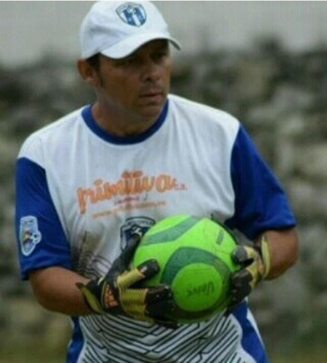 🔥🔥ATENCIÓN🔥🔥
Memoria Rojiblanca - José Luis "Chagua" Gonzalez QEPD…..no podía ser otro el gran Roberto Rojas con las historias de los héroes Merideños. Buen viaje Chagua.
<a href="/LigaFUTVE/">Liga Banco de Venezuela</a> 
<a href="/FVF_Oficial/">FVF</a> 

youtu.be/_C0s0niZXP8?si… vía <a href="/YouTube/">YouTube</a>