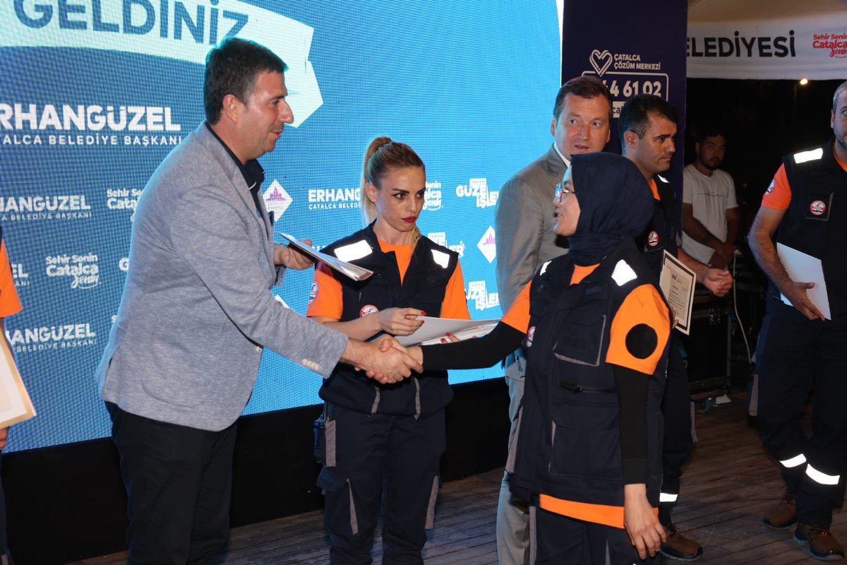 Çatalca Belediyesi olarak 17 Ağustos depreminin yıldönümünde, birbirinden kıymetli akademisyen hocalarımızın sunumlarını gerçekleştirdik ve Çatalca’nın ilk akredite arama ve kurtarma ekibini kurmanın haklı gururunu yaşadık.
#17ağustos1999unutmadık