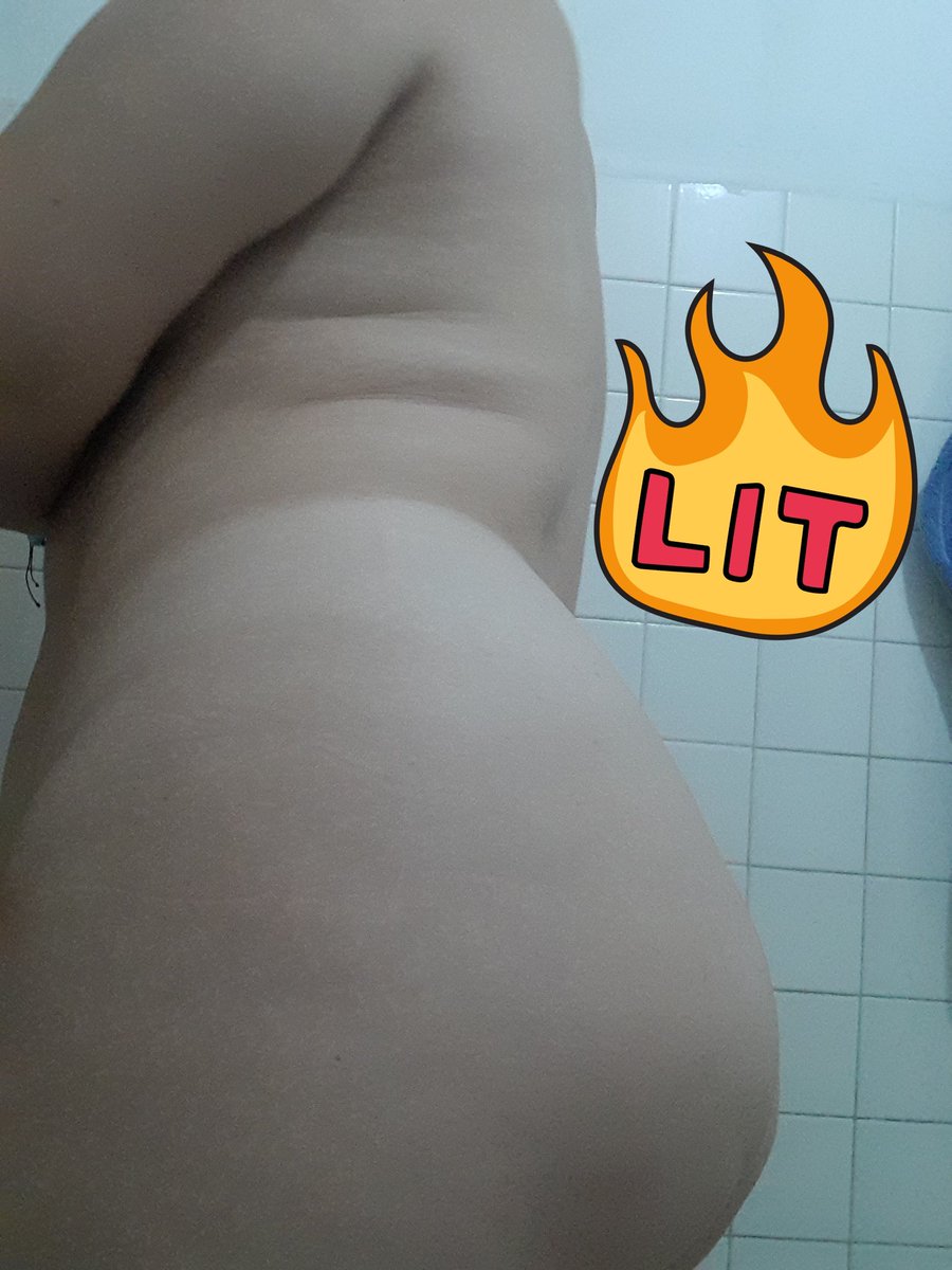 ferney_diana's tweet photo. Delicioso lunes festivo 😈☺️ me encanta tu seducción. https://t.co/sgSsb8qNBB