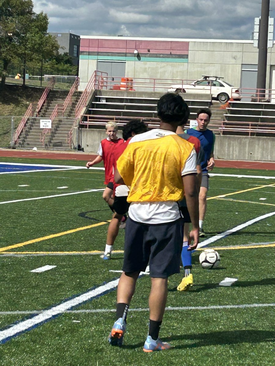 BPS Boys Soccer tweet media