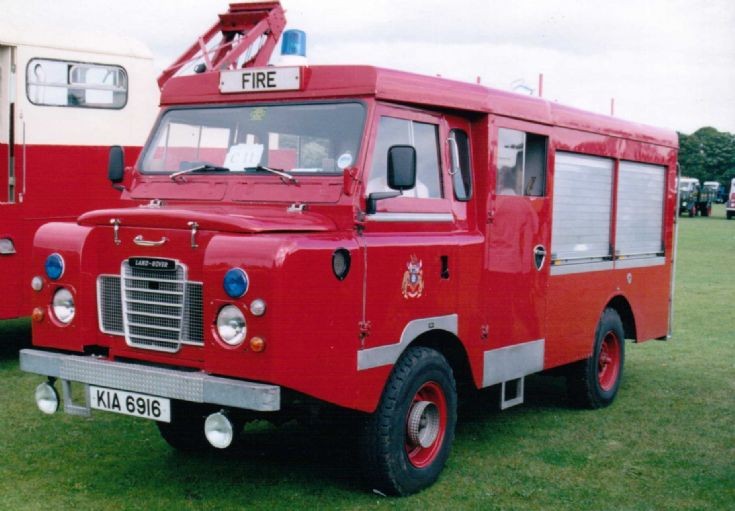 Claire #JusticeForNoah (@clairemadmax) on Twitter photo <a href="/TisI_LeClerc/">Same Old Me</a> My OH has one of these (this isn't his one). It's a 109 forward control. These were a special build for the Northern Ireland Fire Service <a href="/TisI_LeClerc/">Same Old Me</a> My OH has one of these (this isn't his one). It's a 109 forward control. These were a special build for the Northern Ireland Fire Service
