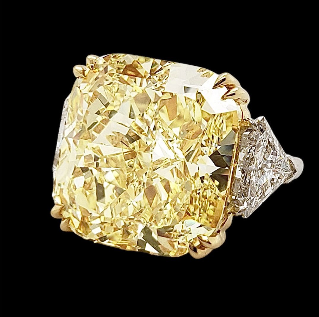 diamtrader's tweet image. True rarity is never by chance it is chosen. 

At shop.diamtrader.net, we curate only the world’s most exceptional diamonds, pieces of beauty and legacy that few will ever behold. 

From the #rarest hues to the purest brilliance, each #diamond is a testament to timeless…