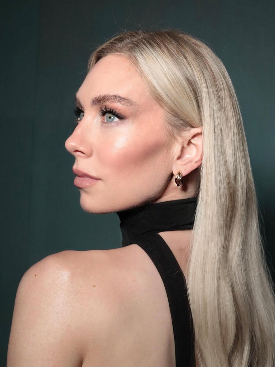 Feeling generous, so enjoy my contouring x