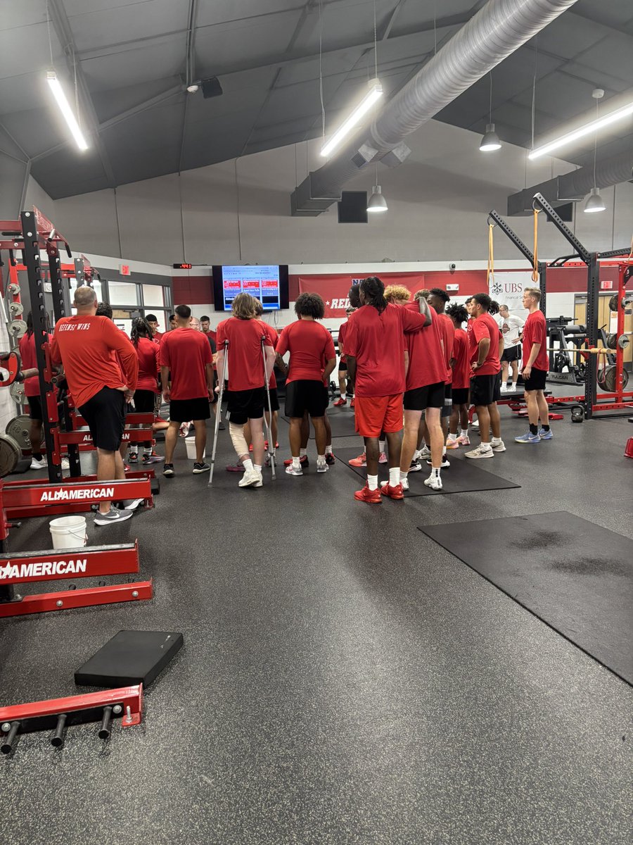 Falcons are back in business. 💪💼