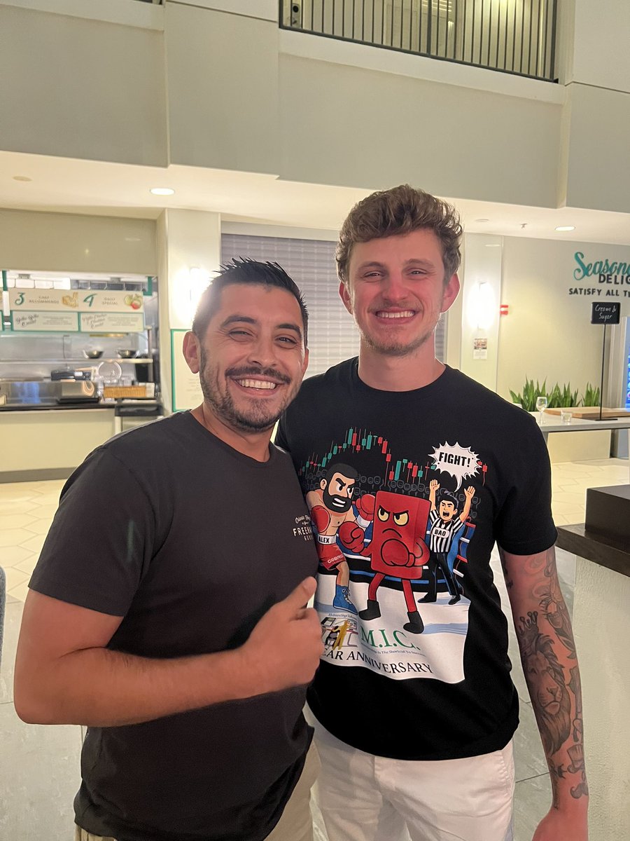 StocksniperTeam's tweet image. Amazing team and yearly event by @modern_rock and @MyInvestingClub in Orlando! These guys make shorting look easy! Nice meeting and catching up with everyone! Thanks for the motivation, let’s keep grinding! @simplertrading 

#StockSnipers #MyinvestmentClub #SimplerTrading…