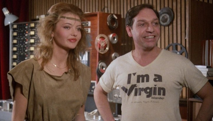 Gavin Newsom and the people who think he looks great in a scarf