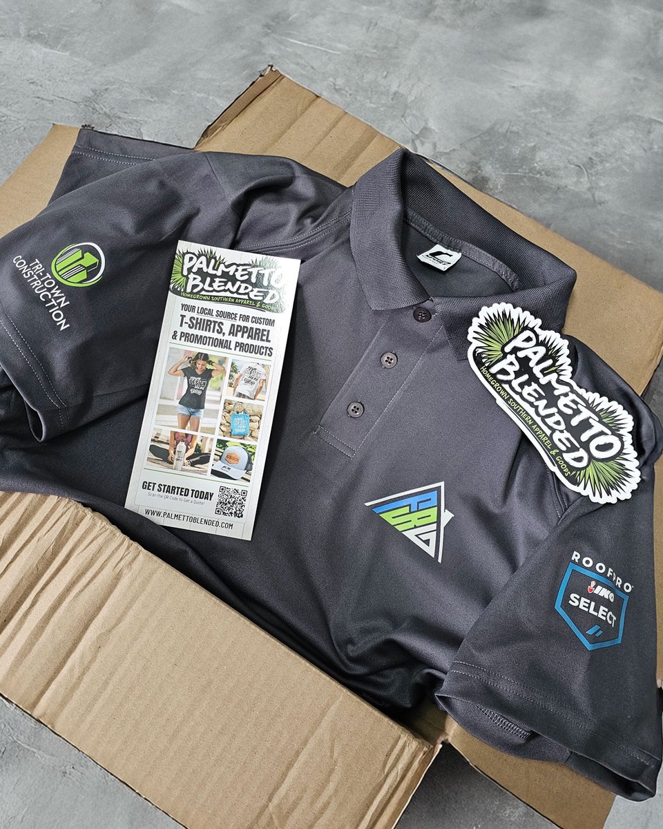 Printed polos ✔️
Logo on chest + sleeves ✔️
Freedom Roofing Group = looking sharp on the job 👊✨

#CustomPolos #PrintedApparel #TeamUniforms #BrandedMerch #FreedomRoofingGroup #CharlestonSC