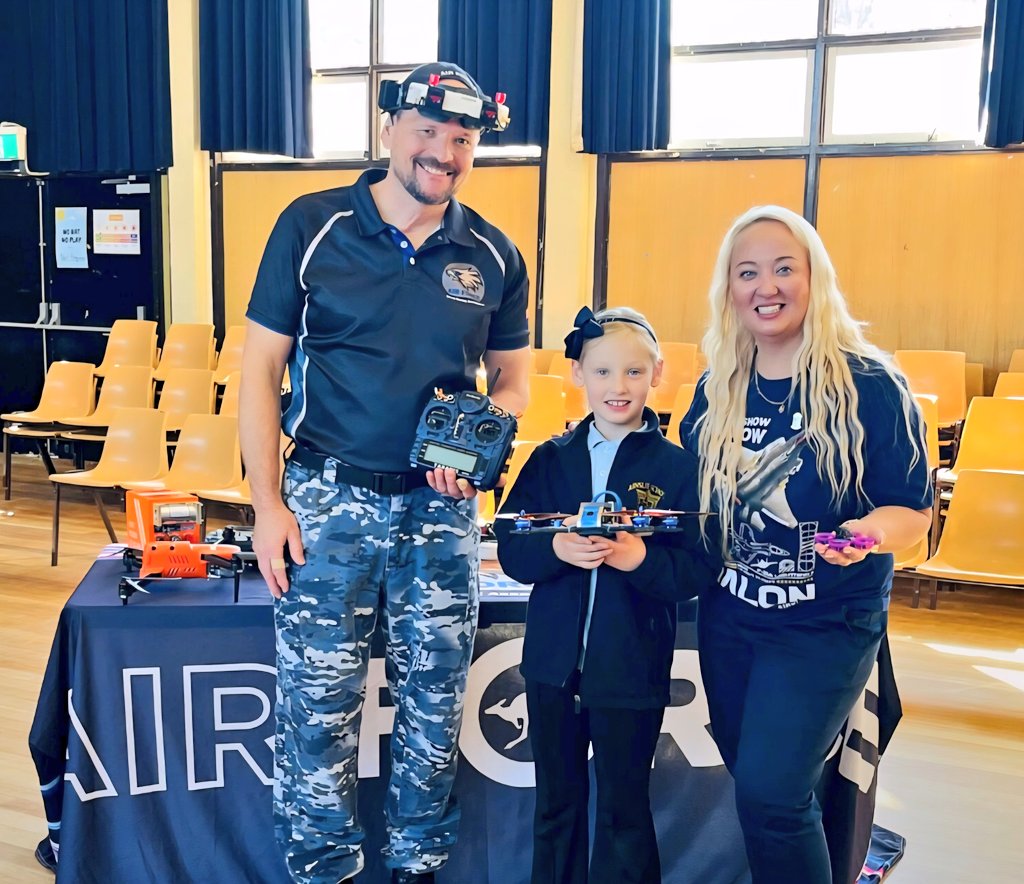 AUADRT's tweet photo. A huge #NationalScienceWeek #NSWk for the @DefenceAust #DroneRacing team pilots! A real pleasure for #JohnnyG and #JustInTime to demo at Ainslie Primary School in #Canberra!
#SendIt!
@AusAirForce @AAUS_Live @SEAC_ADF @ChiefAusArmy @OleksandraUNSW @CAF_Australia @WOFFAF https://t.co/5jZyn6nNbN