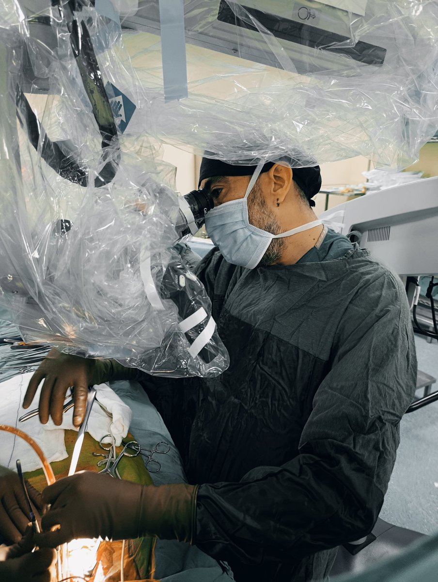 Gaziemir Nevvar Salih İşgören Devlet Hastanesi’nde görev yapan beyin cerrahı abimiz Op. Dr. İsmail Seçkin KAYA hayatını kaybetmiştir. 
Pozitifliği hayat enerjisiyle yüzümüzü güldüren doktorumuzun acı haberi bizleri derinden sarsmıştır. Ailesi ve tüm sevenlerine sabırlar dilerim.