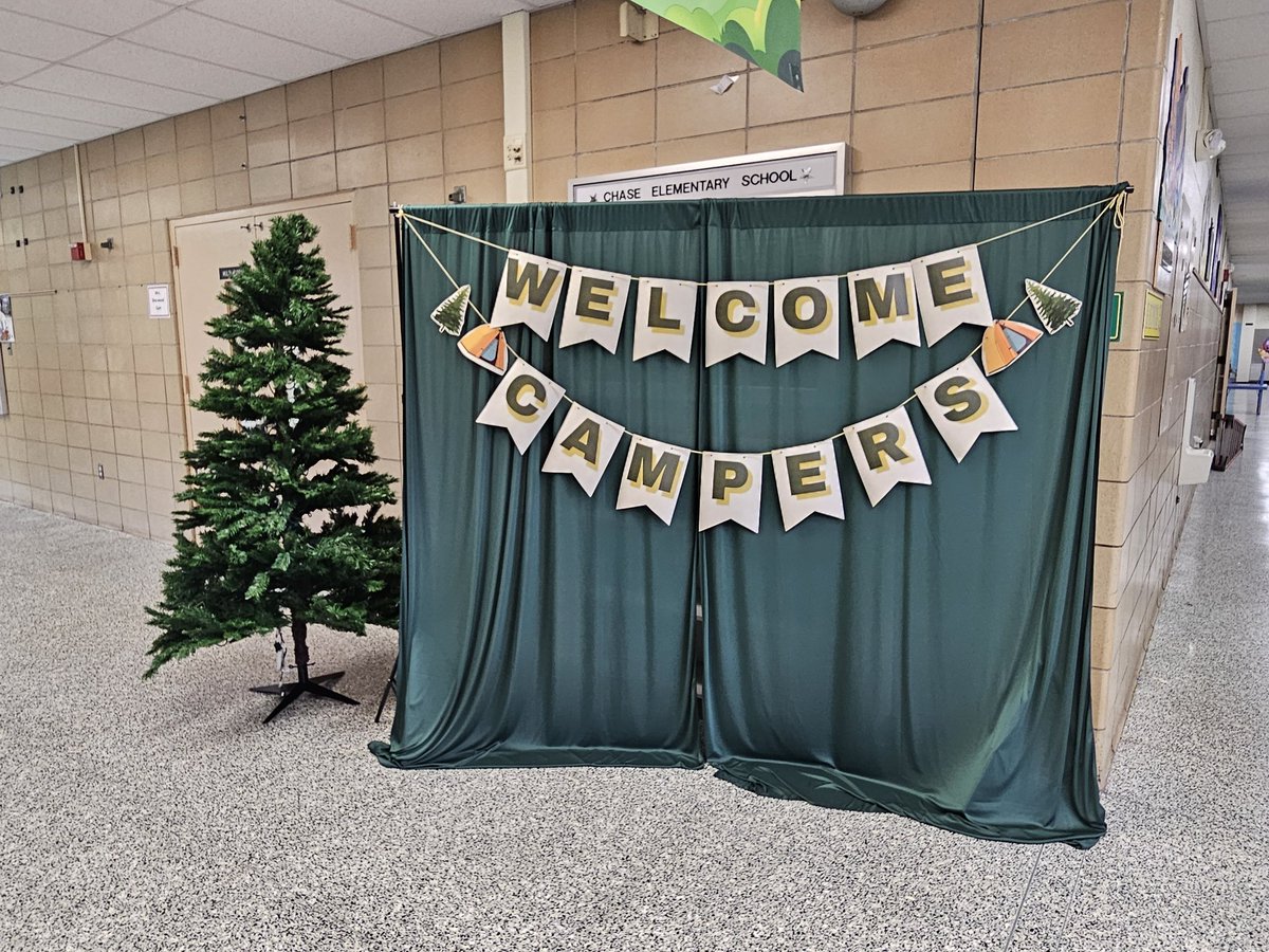 chasebcps's tweet image. First day back! ⛺️ We reviewed routines, built tents, and set the tone for an InTENTional year of learning!