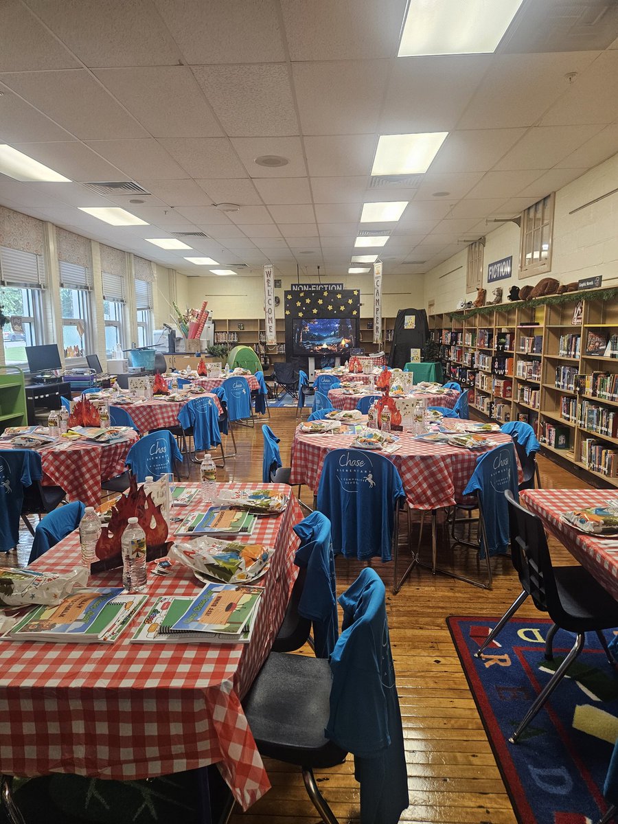 chasebcps's tweet image. First day back! ⛺️ We reviewed routines, built tents, and set the tone for an InTENTional year of learning!