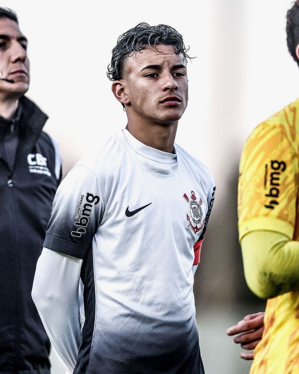 udan7_'s tweet image. 🦅 Pedro Ramiro | Renovação de Guilherme Amorim! 💎

A diretoria do Corinthians se reuniu com os agentes e a família de Guilherme Amorim para avançar na renovação do meia de 17 anos das categorias de base do clube.

Em meio a especulações, sondagens de outras equipes pelo jogador…