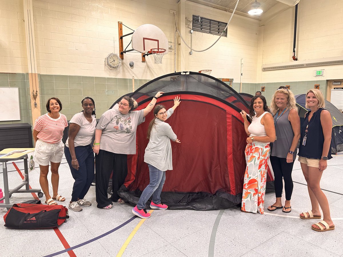 chasebcps's tweet image. First day back! ⛺️ We reviewed routines, built tents, and set the tone for an InTENTional year of learning!