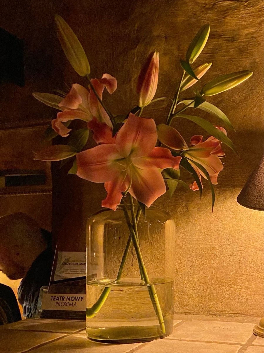 i3Moment's tweet photo. Lilies https://t.co/6yPDG8RmlK