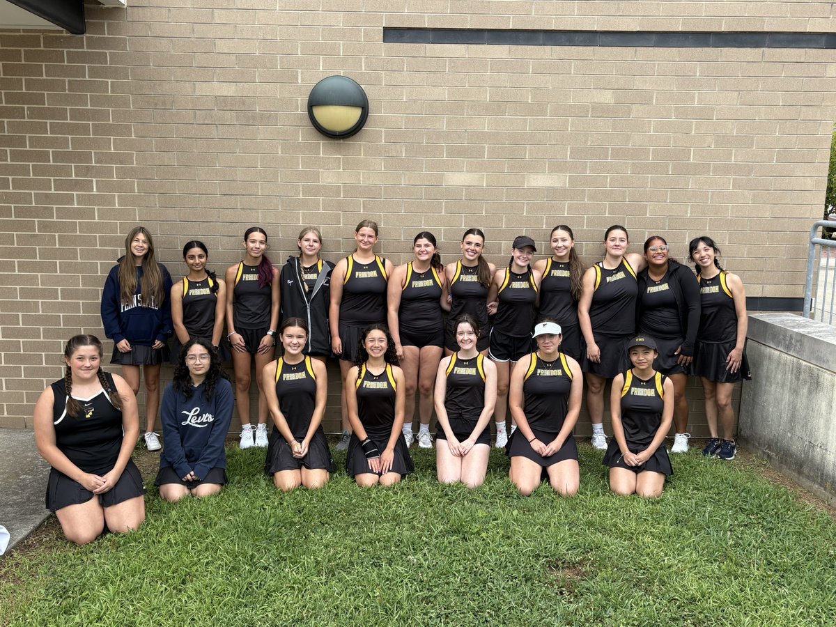 STARTIN’ STRONG
Congrats to our girls tennis team on today’s 6-1 win over East Stroudsburg North in the EPC opener.
1-0! 💪🏼🎾