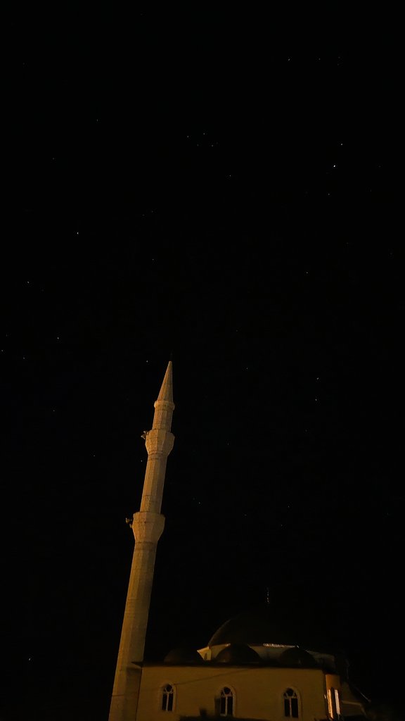 ''Huzur bulmak istiyorsanız;
 ''Ezan'' ile dirilin... ''Namaz'' ile yaşayın...''