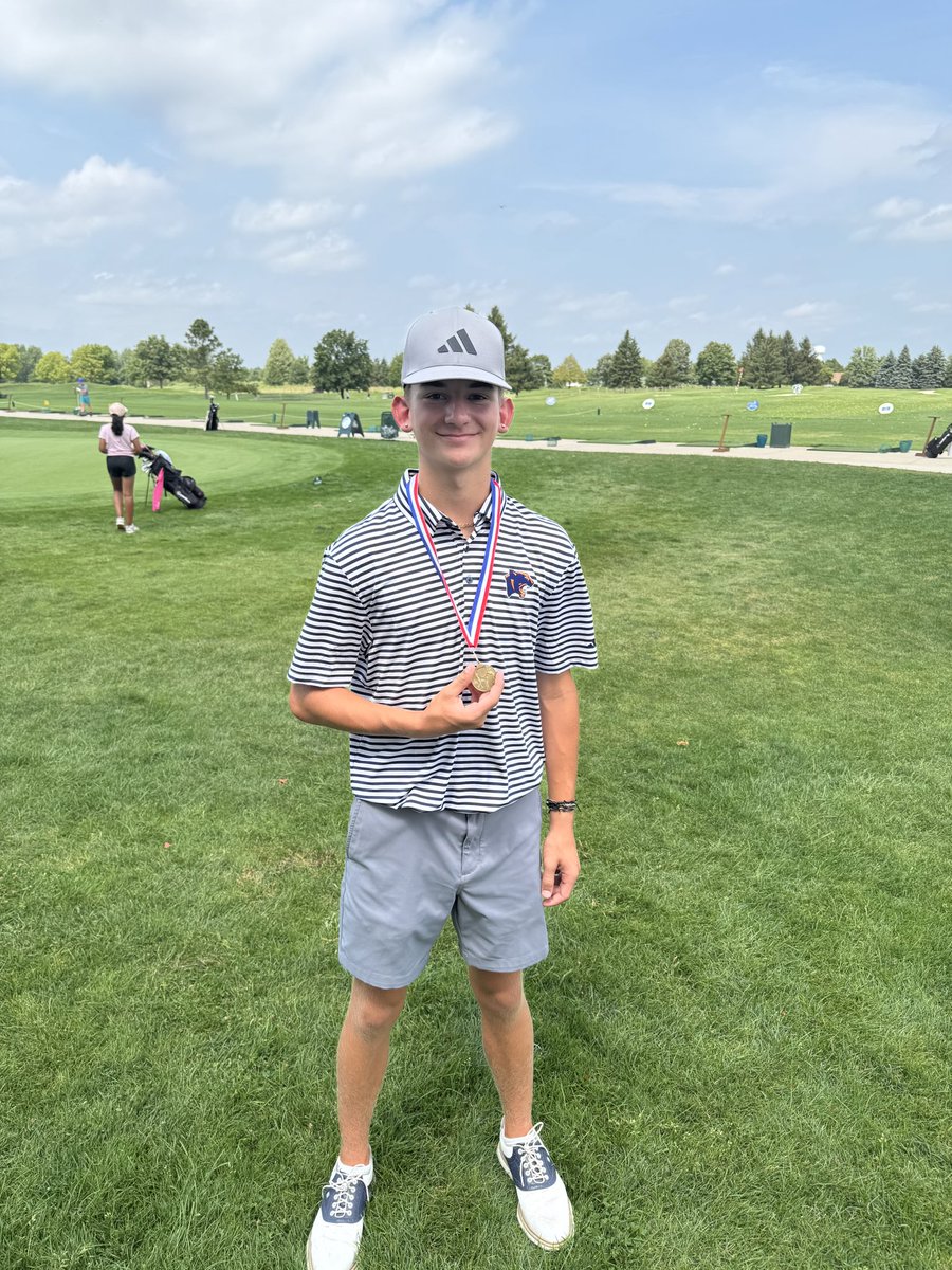 CarterAnders3's tweet photo. OHS Varsity tournament at Naperbrook.  Placed 1st overall with a 69. https://t.co/5TfY6ReXtn