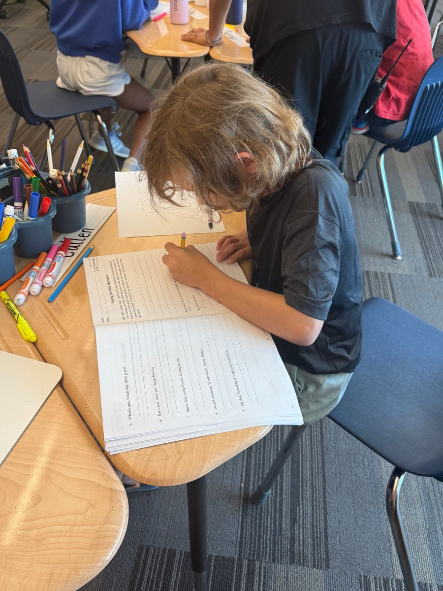 It was so great walking into classrooms today and seeing teachers implement our new Amplify curriculum! 📚